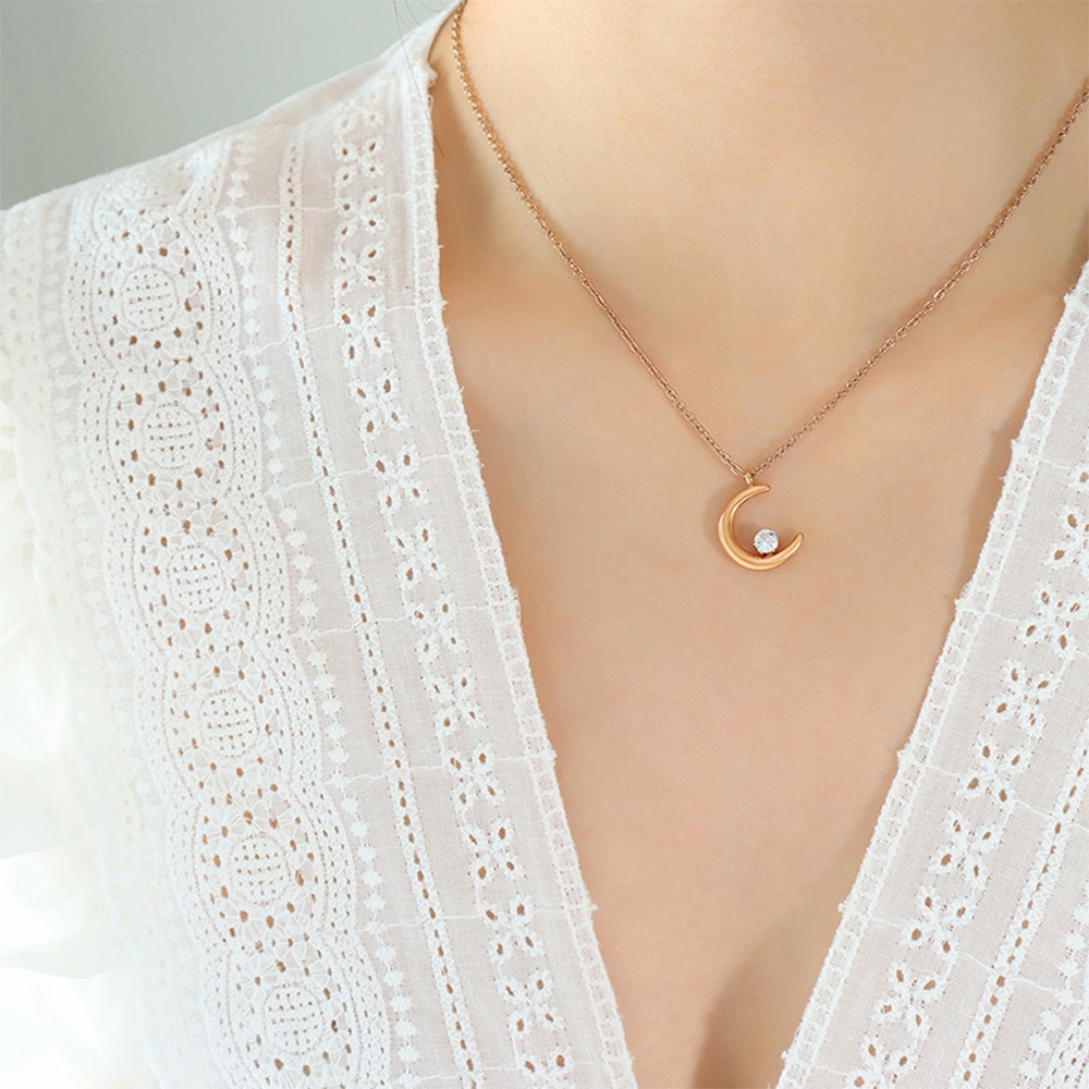 Lunaria Necklace